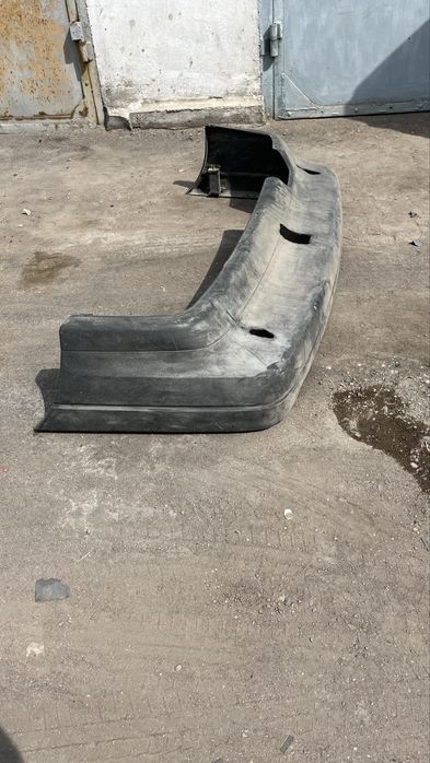 Задний бампер на фольксваген В3