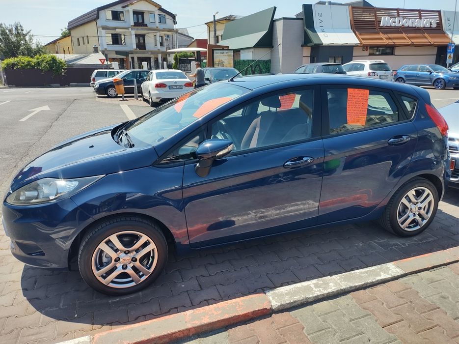 Ford fiesta 2011 benzina 13 EURO. 5 preț 2890 euro