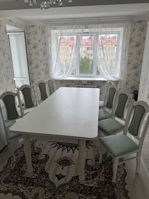 Продам стол, стулья