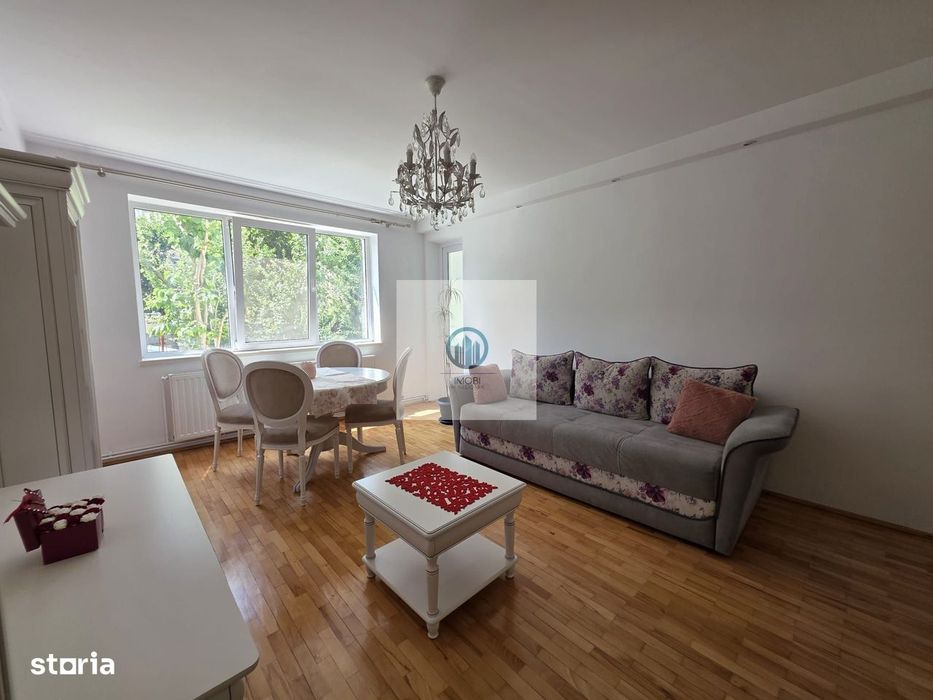 Apartament 3 camere decomandat SU 78 mp renovat - Deva, Str. Carpati