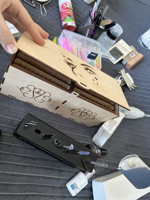 Кушетка,лампа,помощник и тд