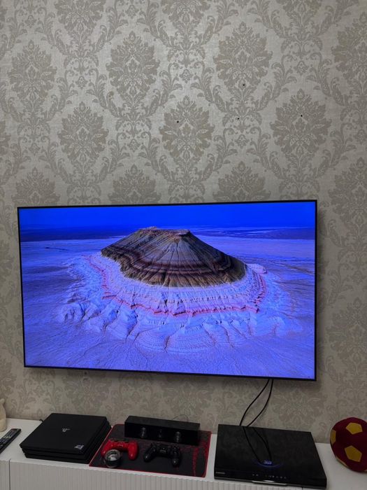 SAMSUNG 65 Crystal 4K UHD