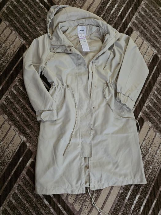 Дамско чисто ново пролетно яке