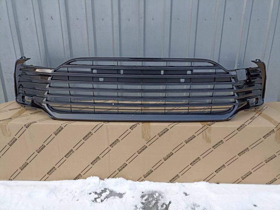 Камри 75 европеец   Решетка в бампер нижняя