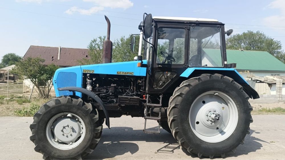 Трактор Белорус 12.21.2
