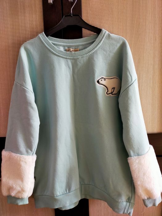 Продам свитшот Остин