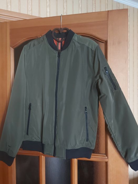 Бомбер подростковый утепленный . Размер S