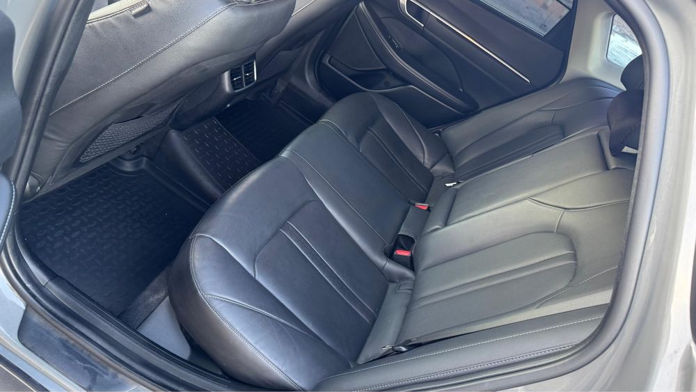 Hyundai sonata 2023 года