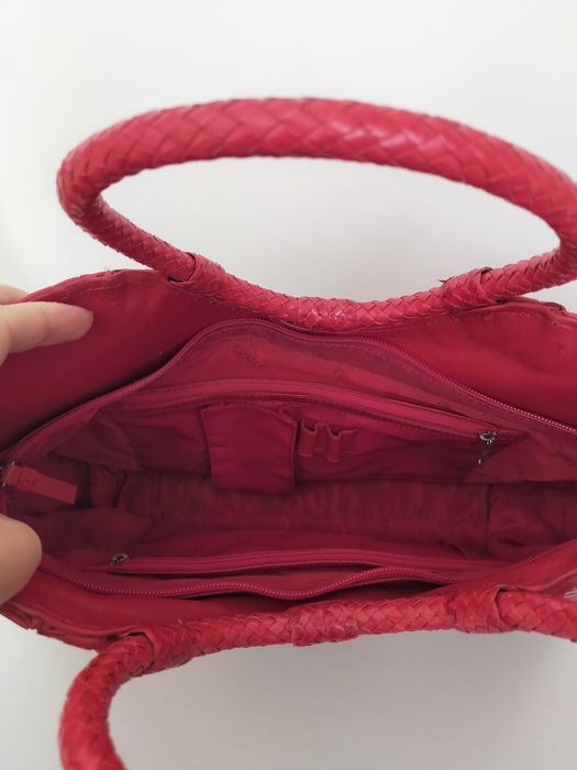 Geantă roșie din piele ecologică marca Vincenzo