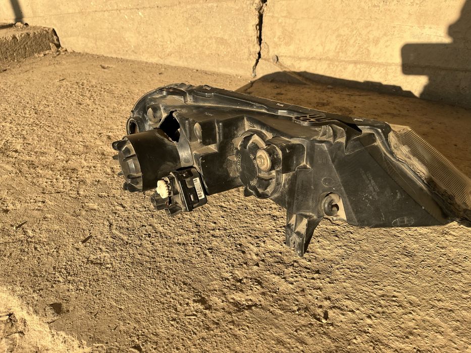 Продам фар Нексия 2