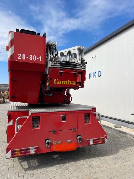 Autoutilitară cu scară stingere incendii Mercedes-Benz