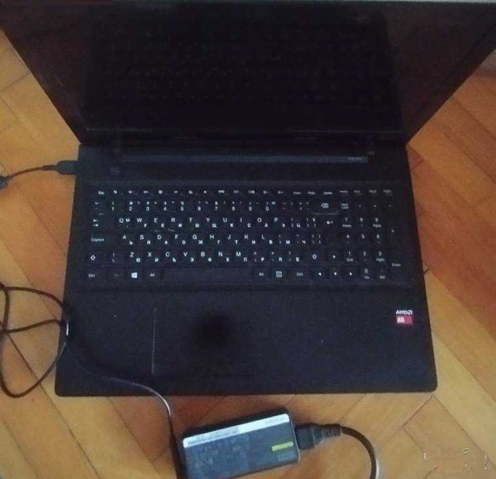 Лаптоп Lenovo Ideapad 500GB 8GB RAM или на части