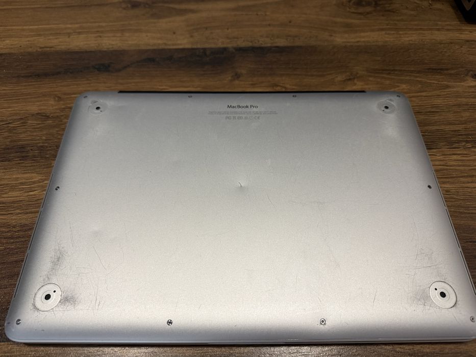 Macbook pro 13” i5 2,7 ram8gb 256ssd