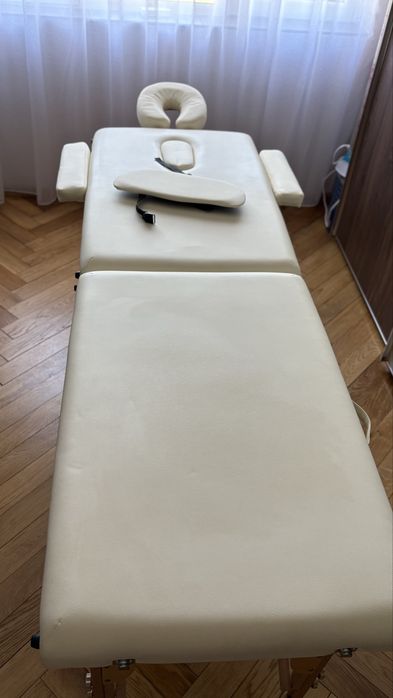 Vand pat de masaj in stare foarte buna