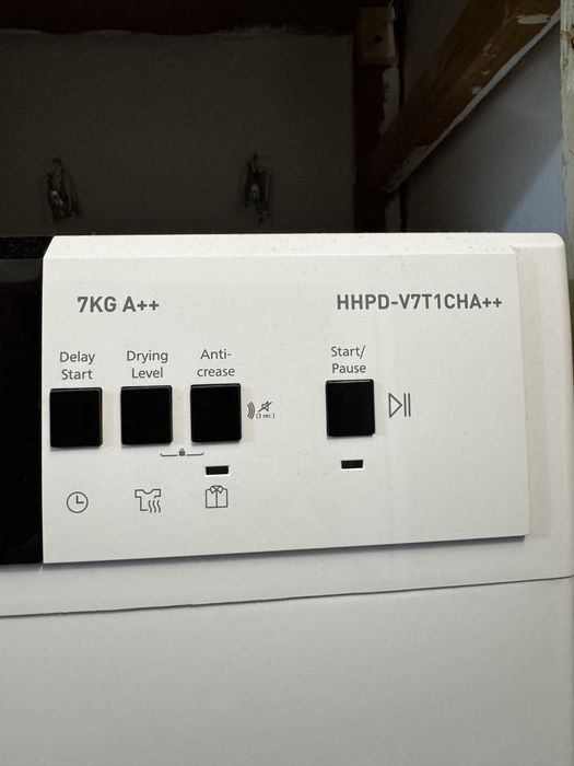 Vând uscător de rufe Heinner - 7kg, cu pompa de caldura!