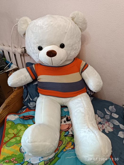 Игрушка большой медведь