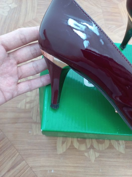 Продам туфли почти новые