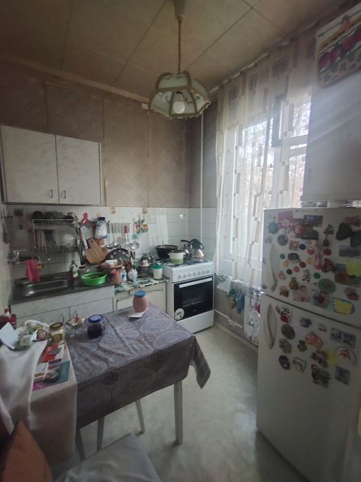 Ялангач Институт Культуры. 2 комнатная квартира продаётся.