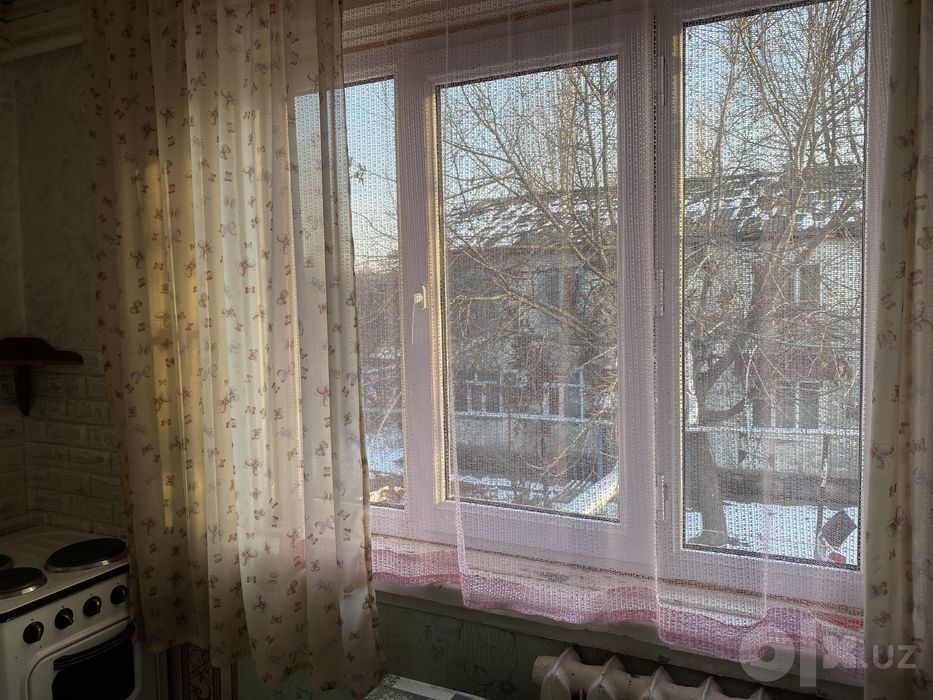 Сдам 1 ком квартиру на долгий срок.