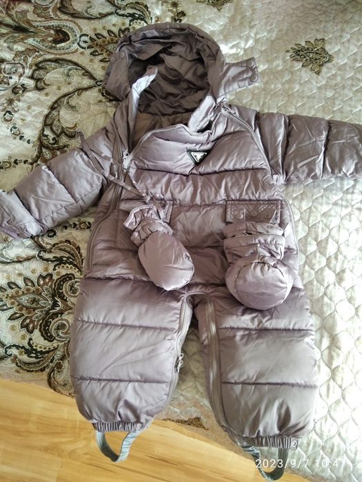 Продам детские куртки