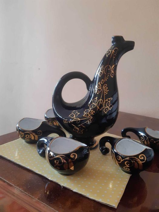 Рядка находка. Винтидж комплект от 5 чаши и стомна Black Ceramic