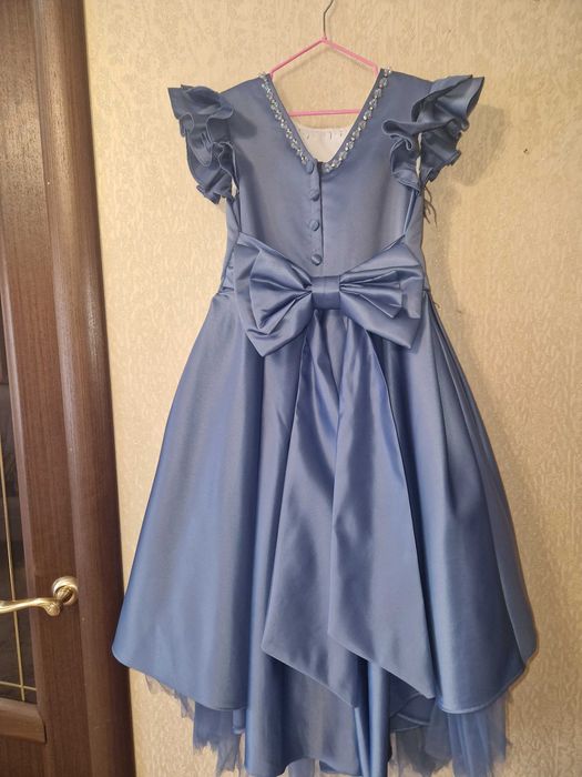 Платье для девочки праздничное