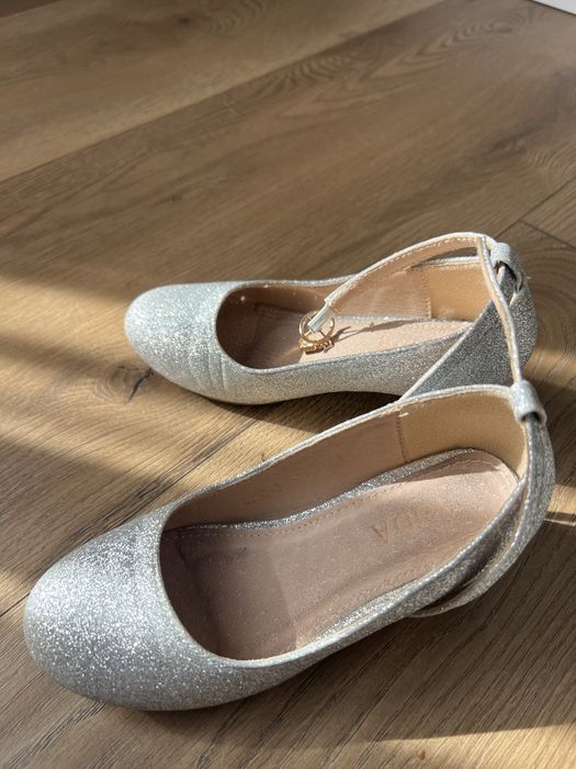 pantofi cu toc fetita marimea 30