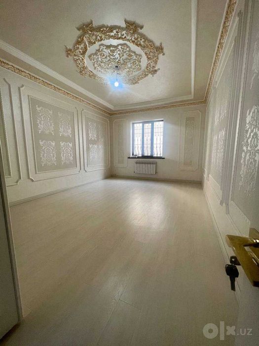 Продам новый Евродом Кибрай улИфор Бти махалля 2этажа 3соток 5комнат