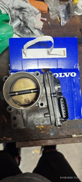 Дроселова клапа дросел Volvo S40 2.4 140