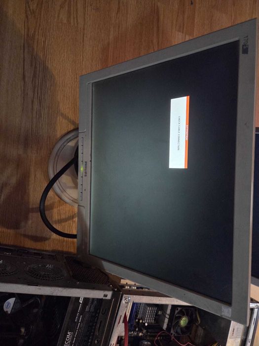 Lot Componente PC Retro + 2 Monitoare Philips - 200 lei TOTUL