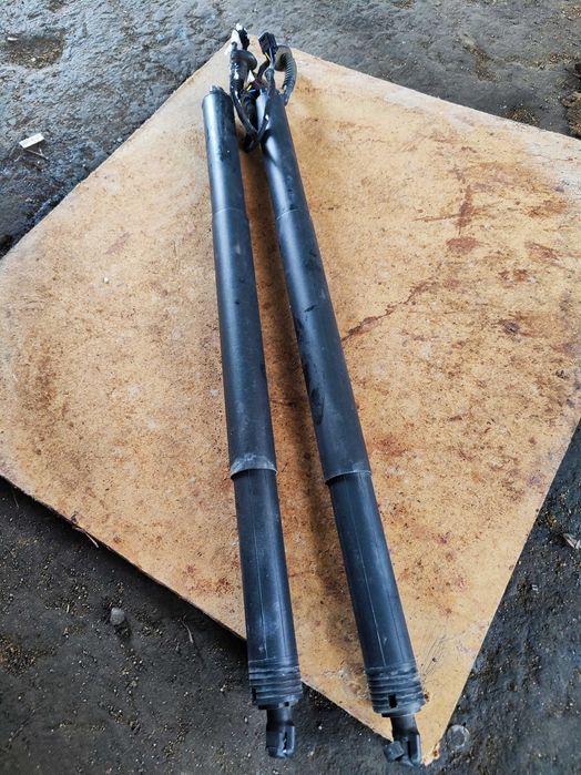 Електромотор за багажник Шкода Супърб 3