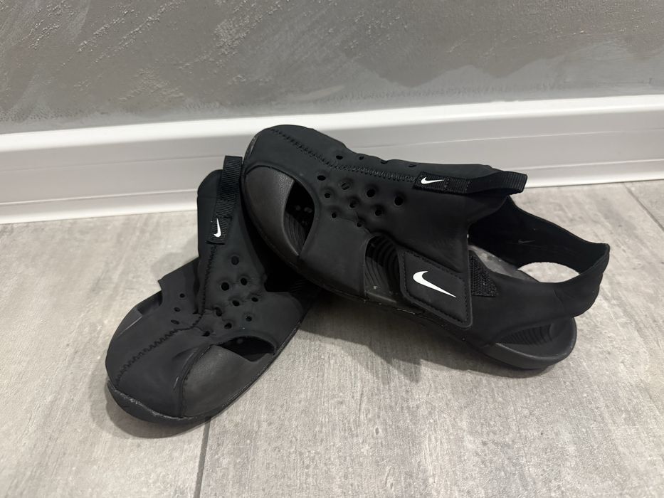 Сандали Nike номер 33,5
