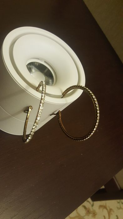 Серьги со стразами и колье на лето