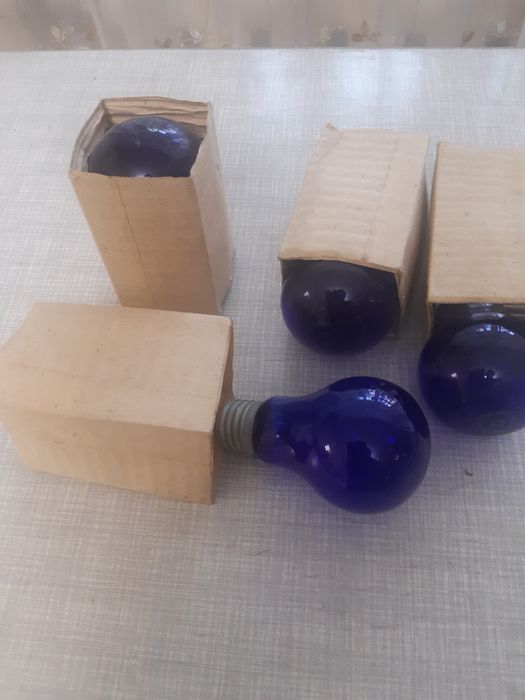 Лампочки синие и др.