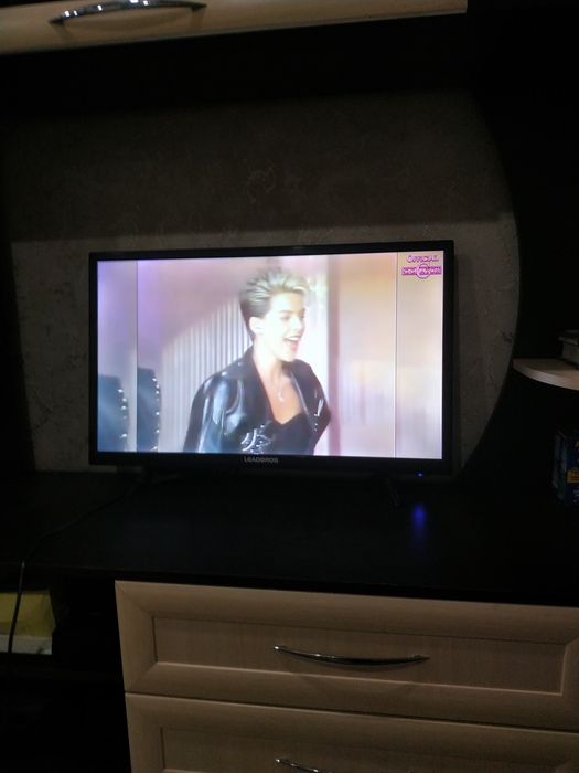 Продам телевизор