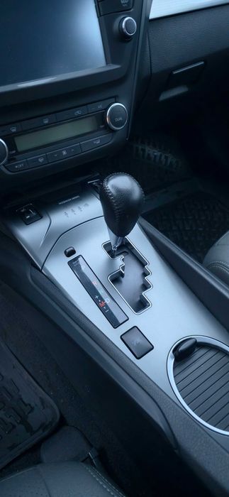 Toyota Avensis T27 2018 2.0 НОВА