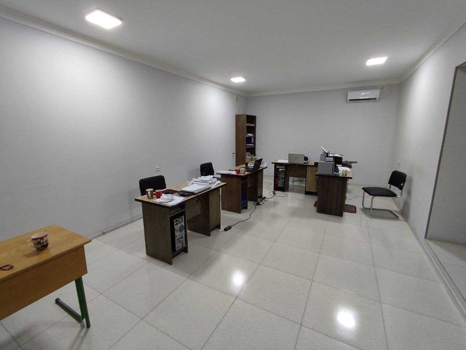 Офис сотилади 90 м2, Эски шахарда, хар қандай бизнес учун қулай жойда