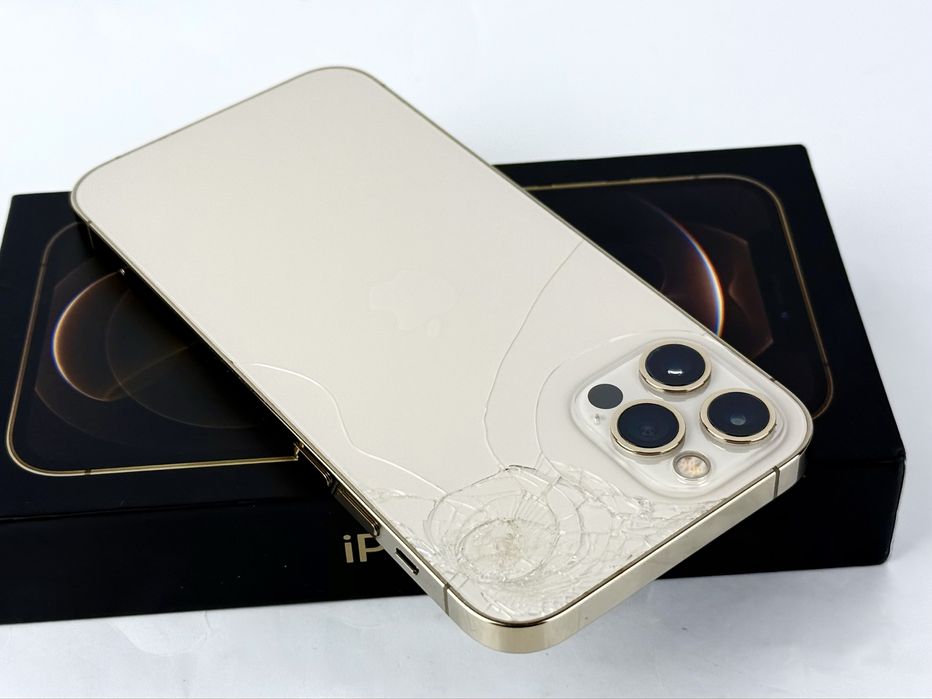 Apple iPhone 12 Pro 128GB Gold Отличен!