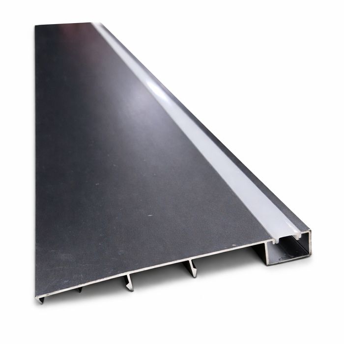 Алуминиев первазен профил с вградена LED лента