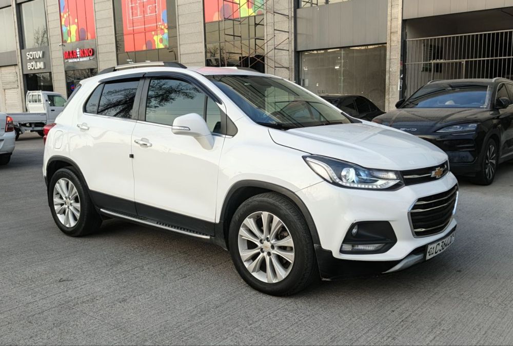 Tracker 2019 primier