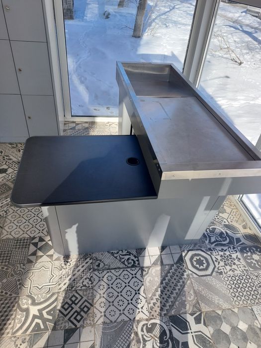 Продам кассовый бокс 1.5м. Штрих-м