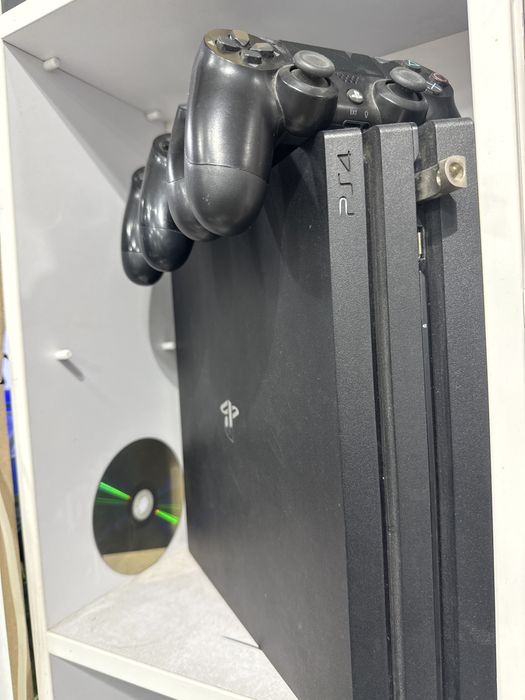 Ps4 pro sotiladi xolati yaxshi