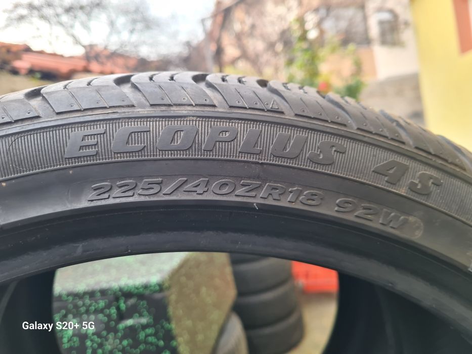 225 /40 R 18 Fortuna