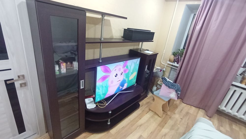 Продам стенку в гостиную