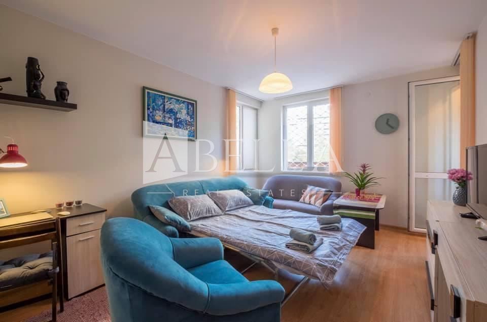 Дава се под наем Двустаен апартамент в София, Гео Милев - 70 кв.м за 459 € - Снимка #1