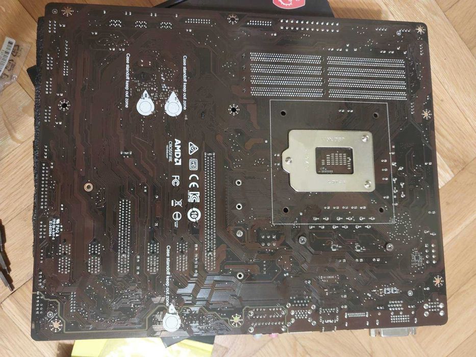 Intel Core i7 9700K + MSI Z390-A Pro