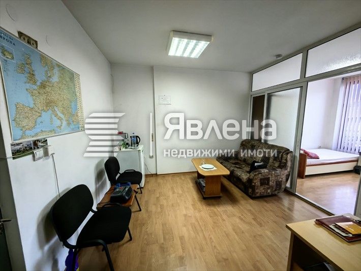 Продава се Офис в Благоевград, Широк център - 53 кв.м за 800 €/кв.м - Снимка #1