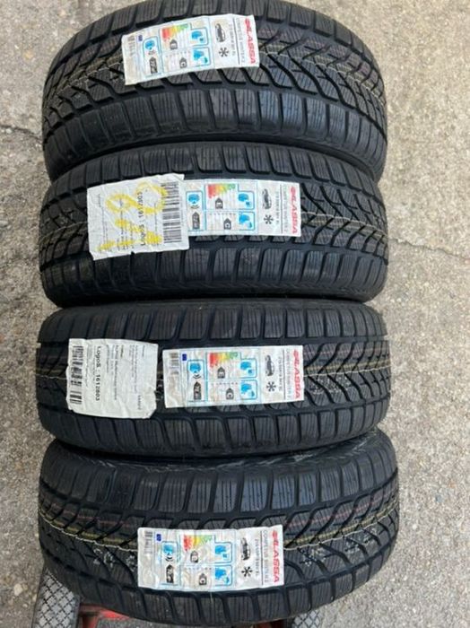 vând 4 anvelope 215/55/18 Lassa de iarnă noi