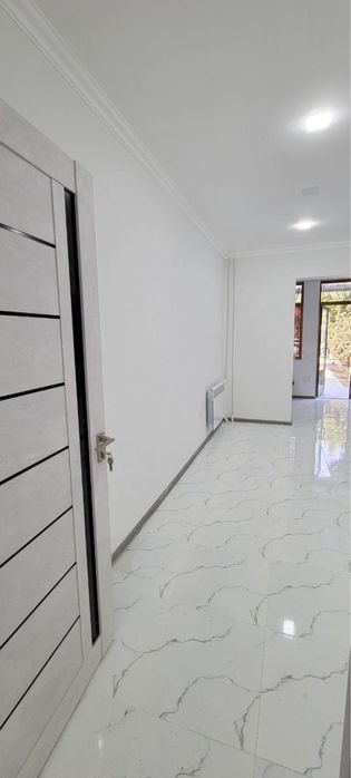 Офис салон магазин метро Ойбек 84 кв м