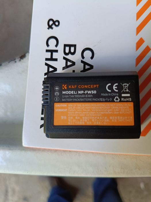 K-F CONCEPT Model NP-FW50 Încărcător +3Acumulatori
